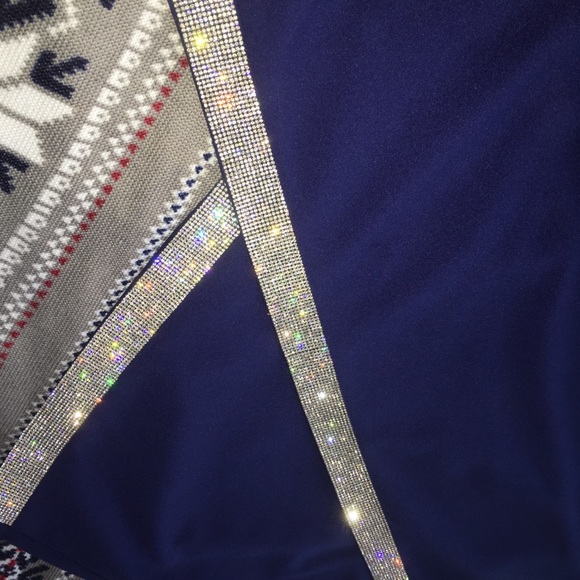 Formal dress - Picture 6 of 7